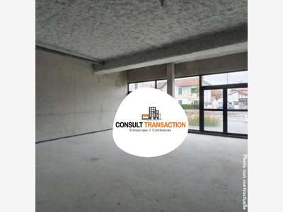 A louer local 95m² belle visibilité Pornic Ouest