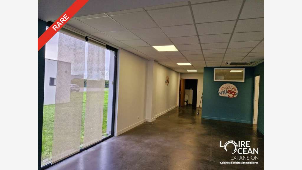 A louer local commercial 125m² sur Pornic Ouest