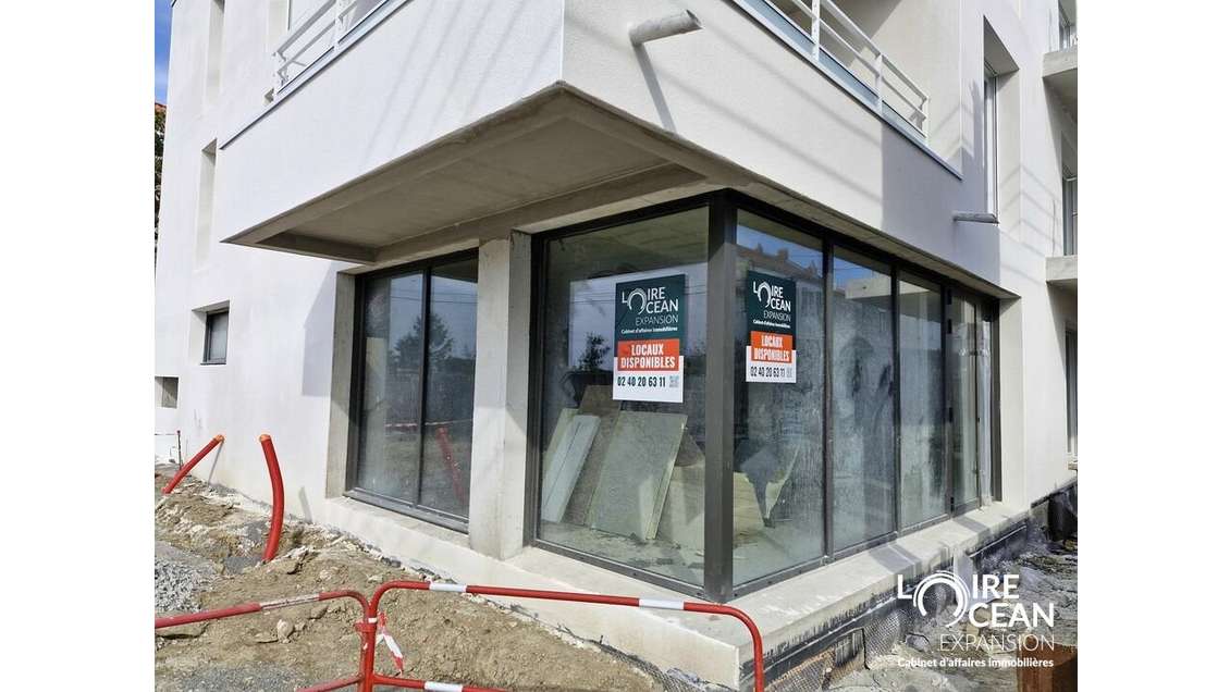 A louer local commercial neuf 74m² à Pornic