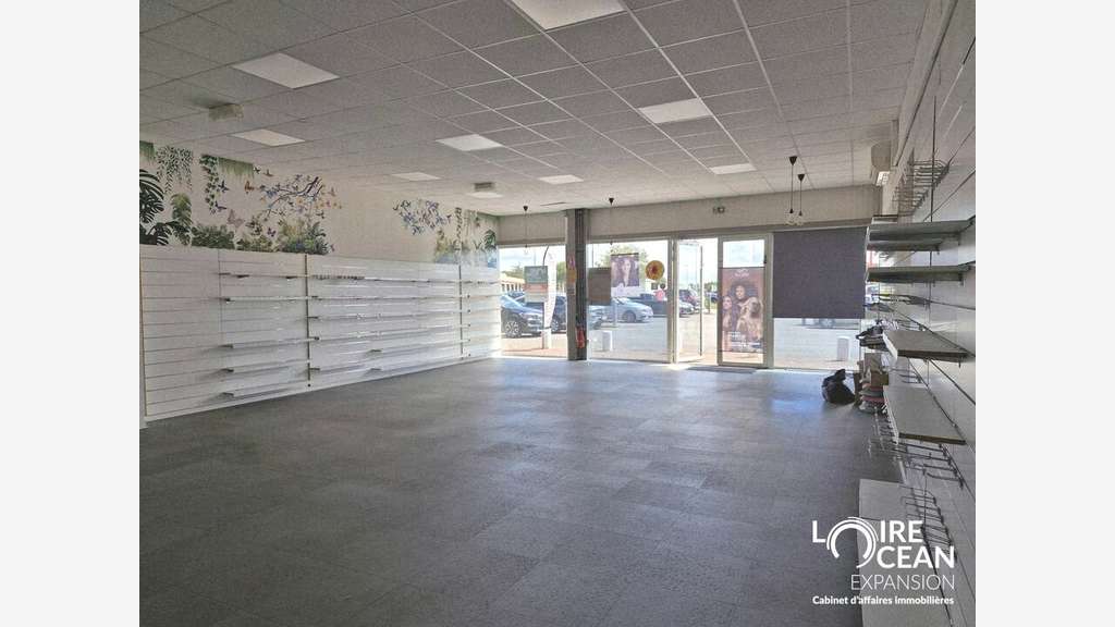 Local commercial 119m² à louer Pornic ZAC Ouest 