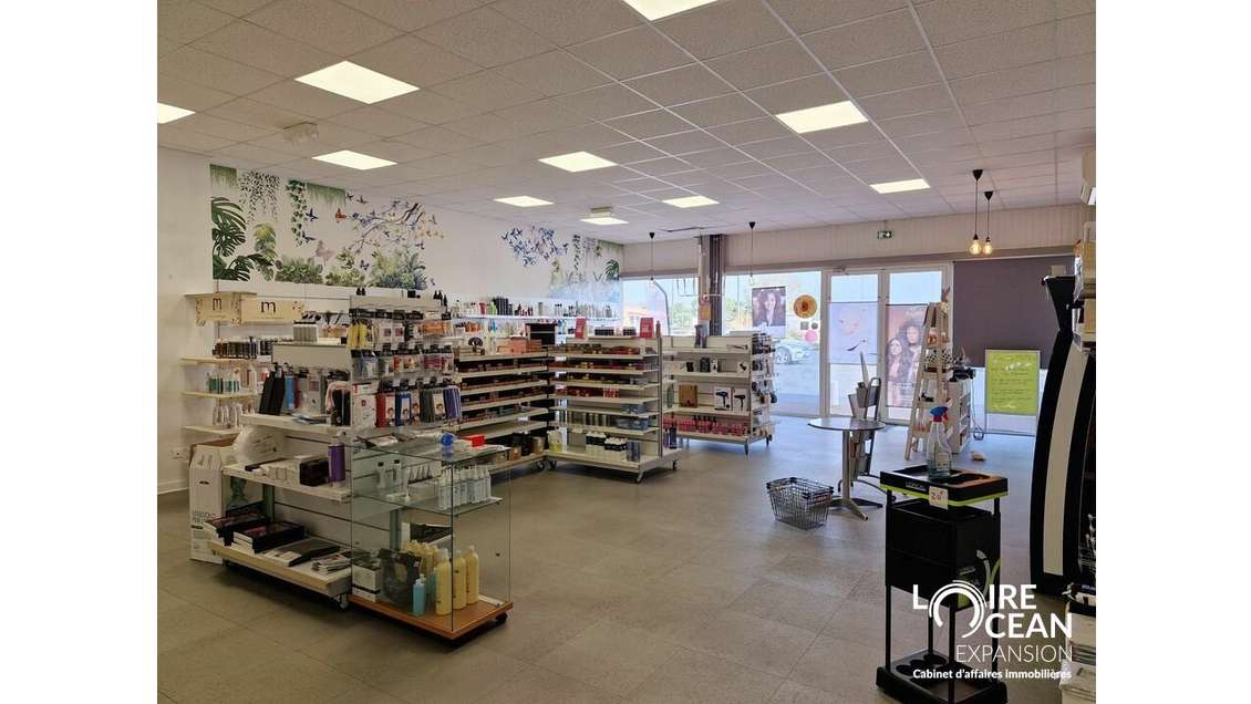 Local commercial 119m² à louer Pornic ZAC Ouest 