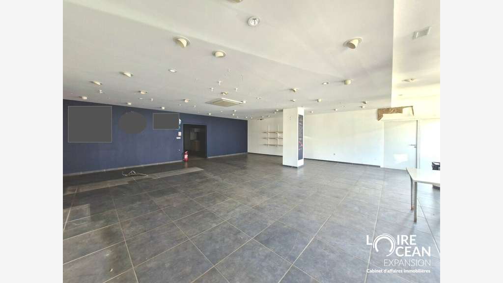 A louer ensemble immo de 300m² à Pornic