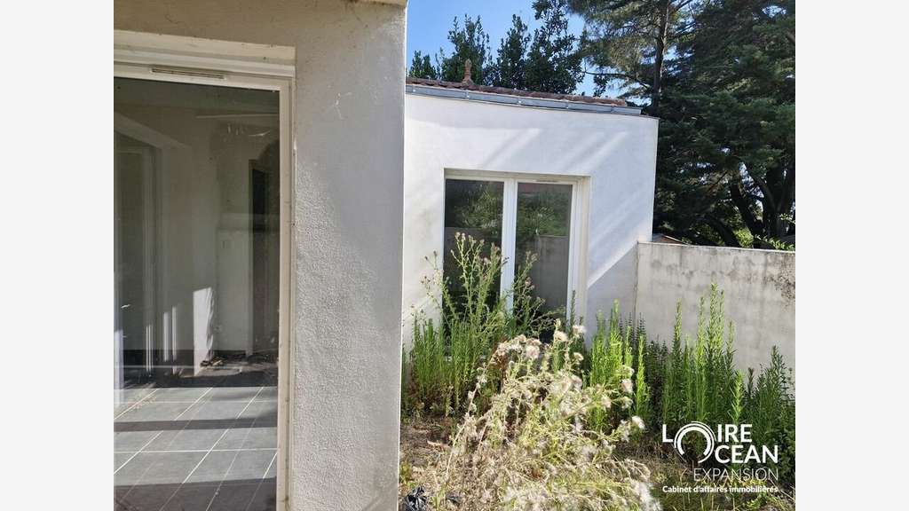 A louer ensemble immo de 300m² à Pornic