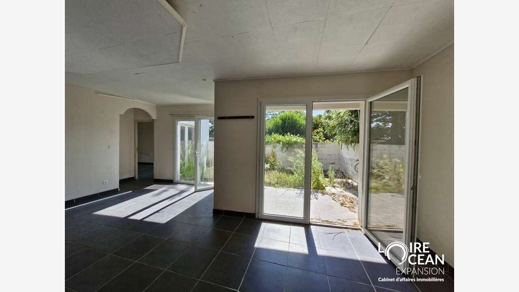A louer ensemble immo de 300m² à Pornic