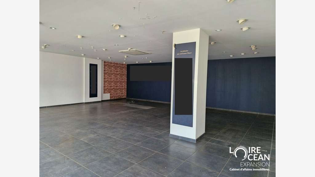 A louer ensemble immo de 300m² à Pornic