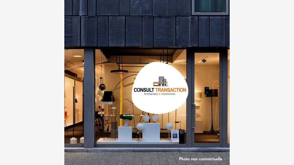 A louer local commercial de 330m² en zc de Pornic