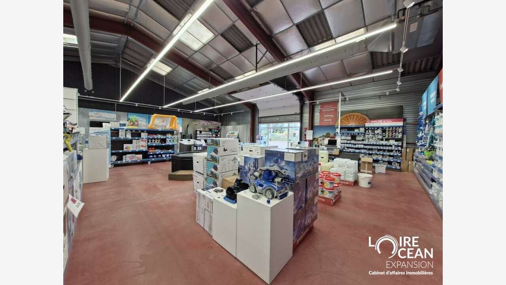 PORNIC - LOCAL COMMERCIAL à louer