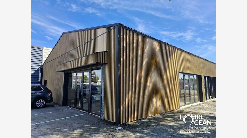 Local commercial de 135m² à louer en angle Pornic