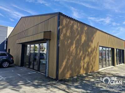 Local commercial de 135m² à louer en angle Pornic