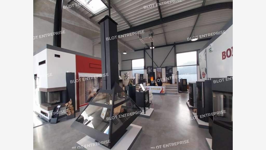 A louer locaux commerciaux 173m² à Pornichet