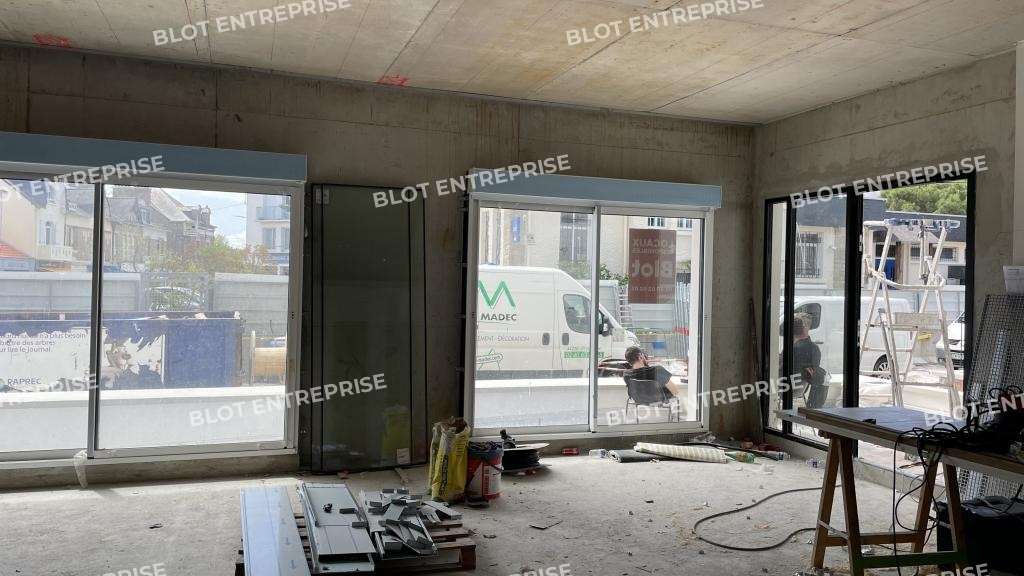 A louer locaux commerciaux de 73m² à Pornichet