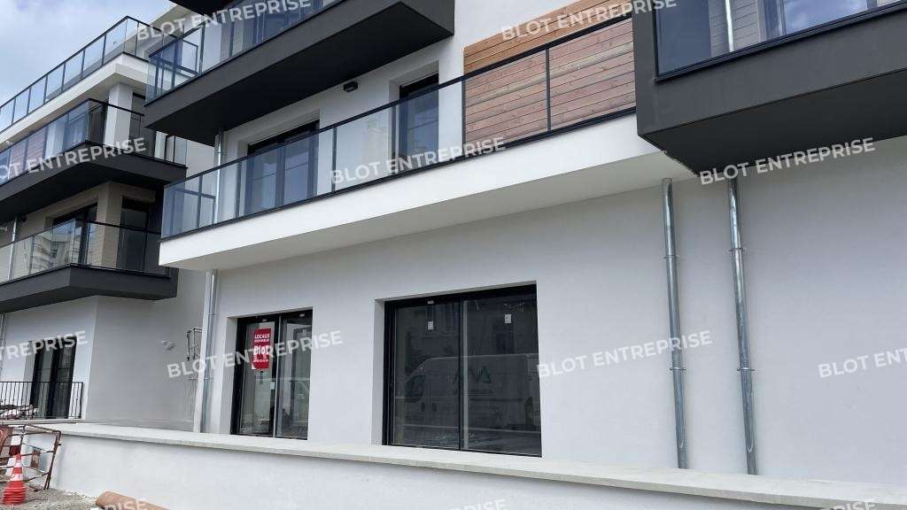 A louer locaux commerciaux de 73m² à Pornichet