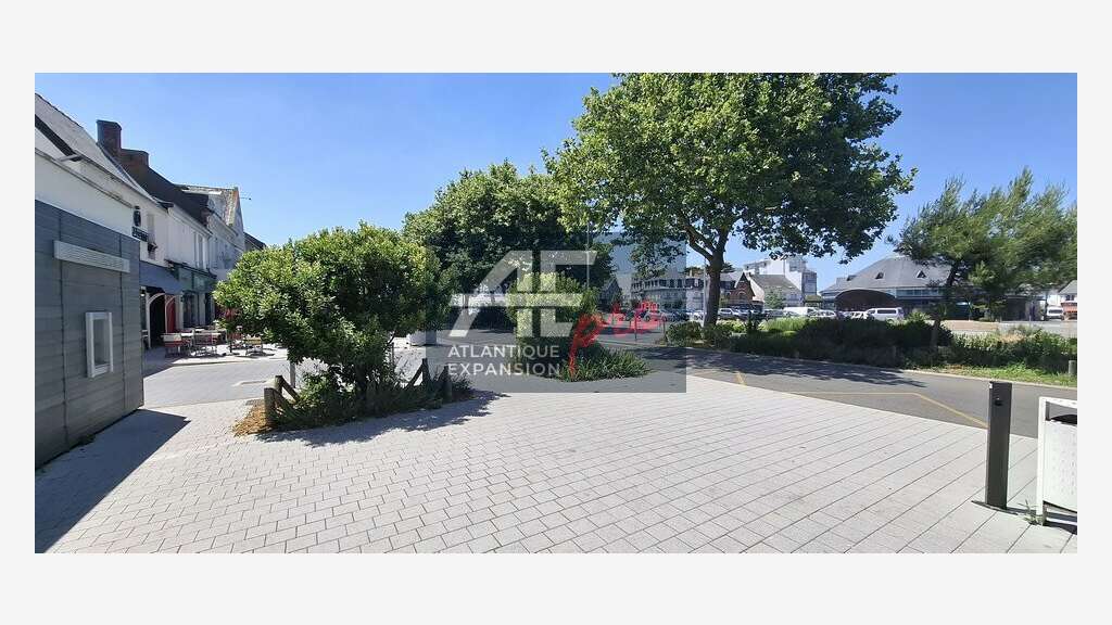Loue local commercial de 92m² à Pornichet