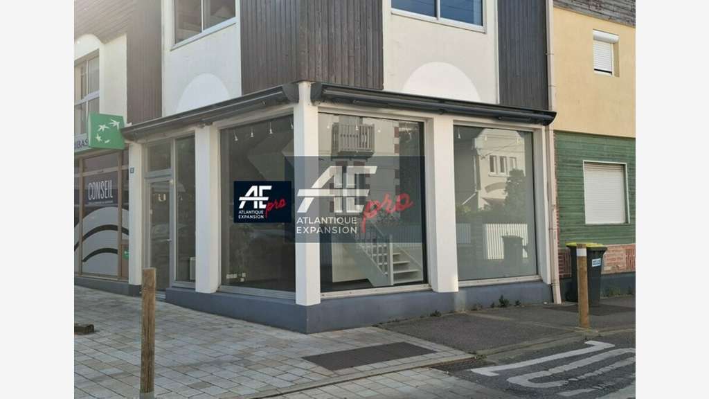44 - PORNICHET - LOCAL COMMERCIAL à louer