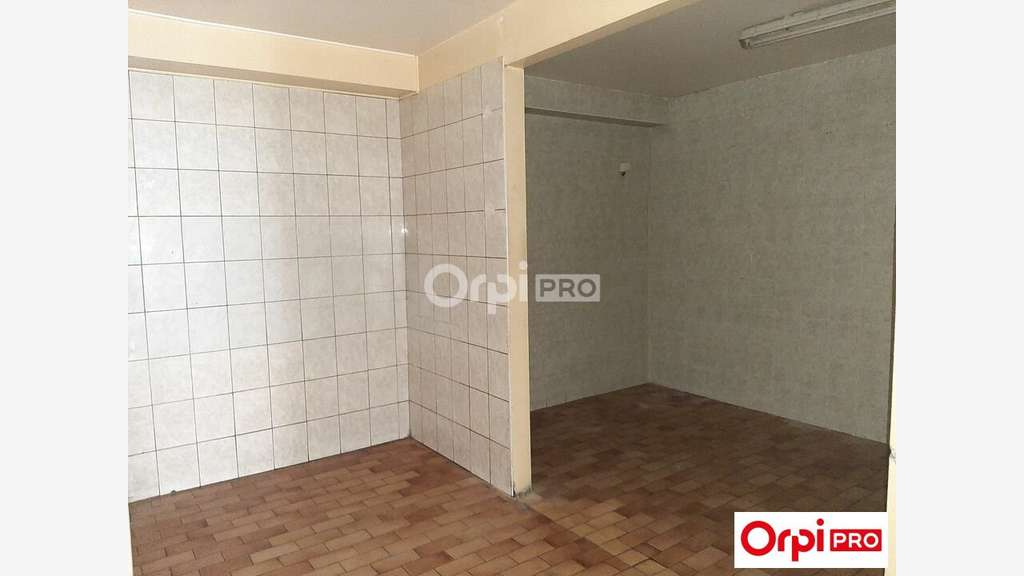 Local commercial 111m² à Portes-lès-Valence centre