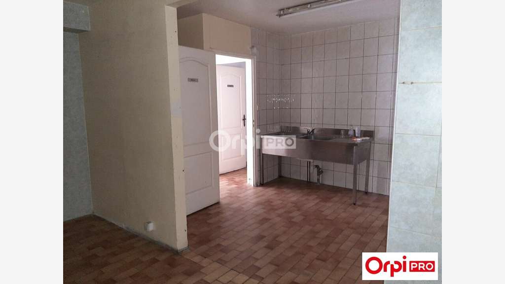 Local commercial 111m² à Portes-lès-Valence centre