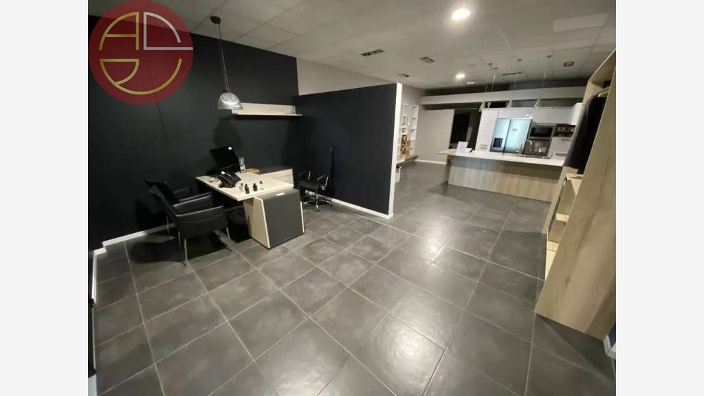 Location local commercial 500m² Portet sur Garonne