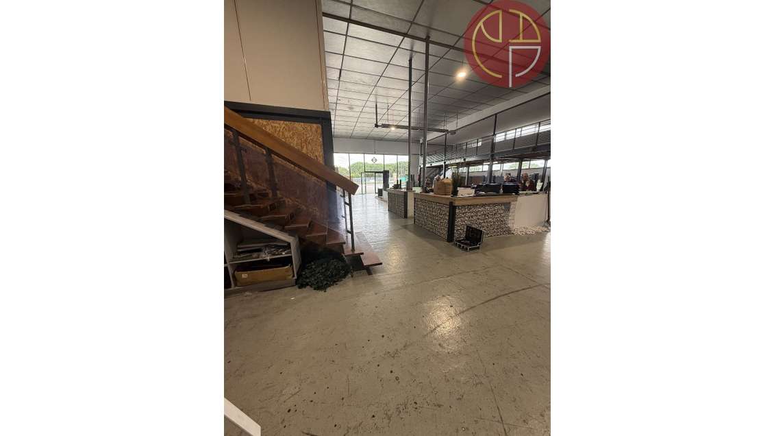 A louer local commercial 500m² Portet-sur-Garonne