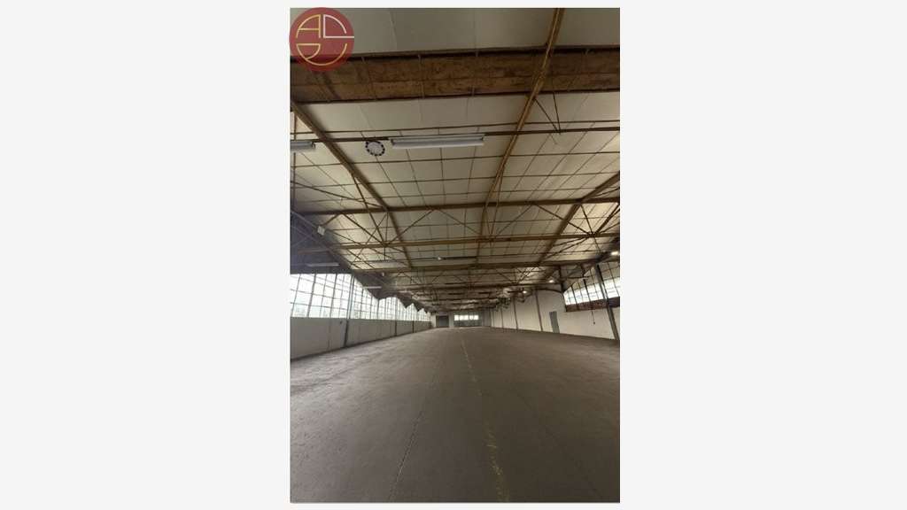 A louer local commercial 500m² Portet-sur-Garonne