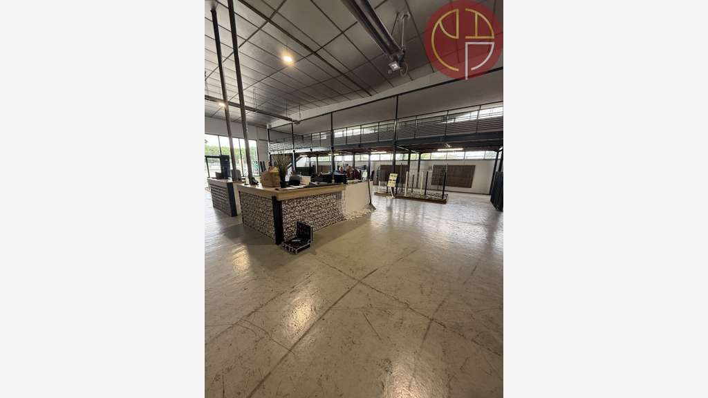 A louer local commercial 3000m² Portet-sur Garonne