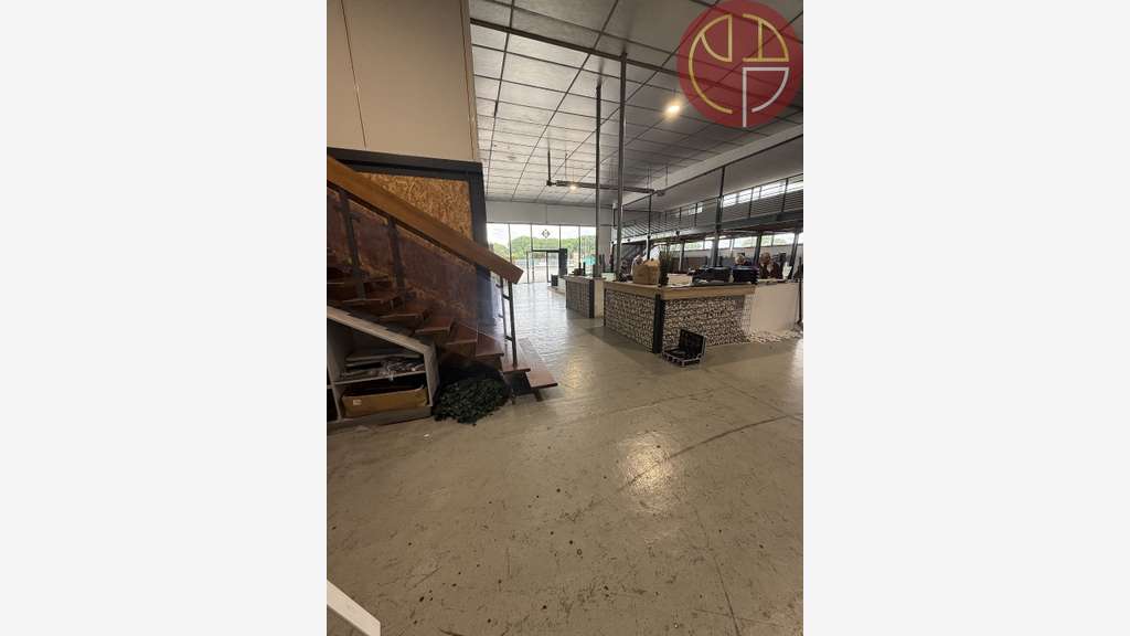 A louer local commercial 3000m² Portet-sur Garonne