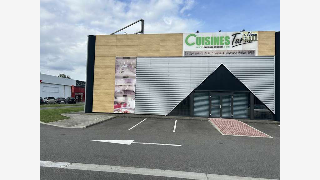 PORTET SUR GARONNE - LOCAL COMMERCIAL à louer