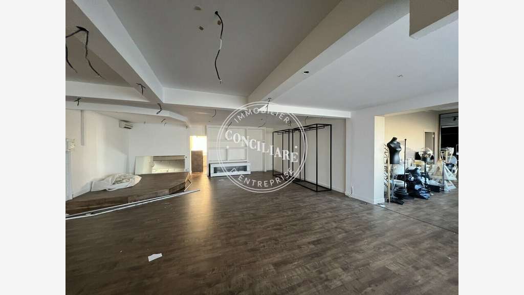 Local commercial 210m² à louer Portet sur Garonne