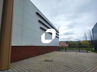A louer Local commercial 210m² Provins