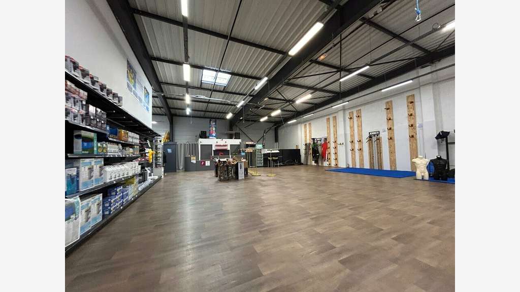 Local commercial 456m² à louer Pruniers-en-Sologne