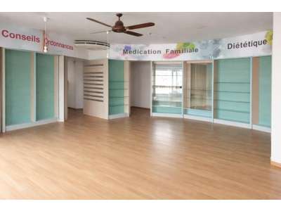 Location Locaux commerciaux - Boutiques à Puymoyen