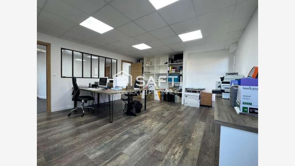 Location local artisanal 320m² à Questembert 
