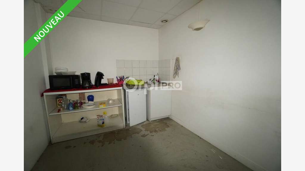 A louer local commercial de 610m² secteur Quetigny
