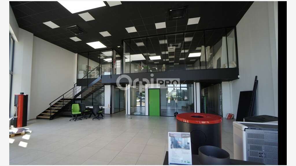 A louer local 470m² secteur recherché de Quétigny