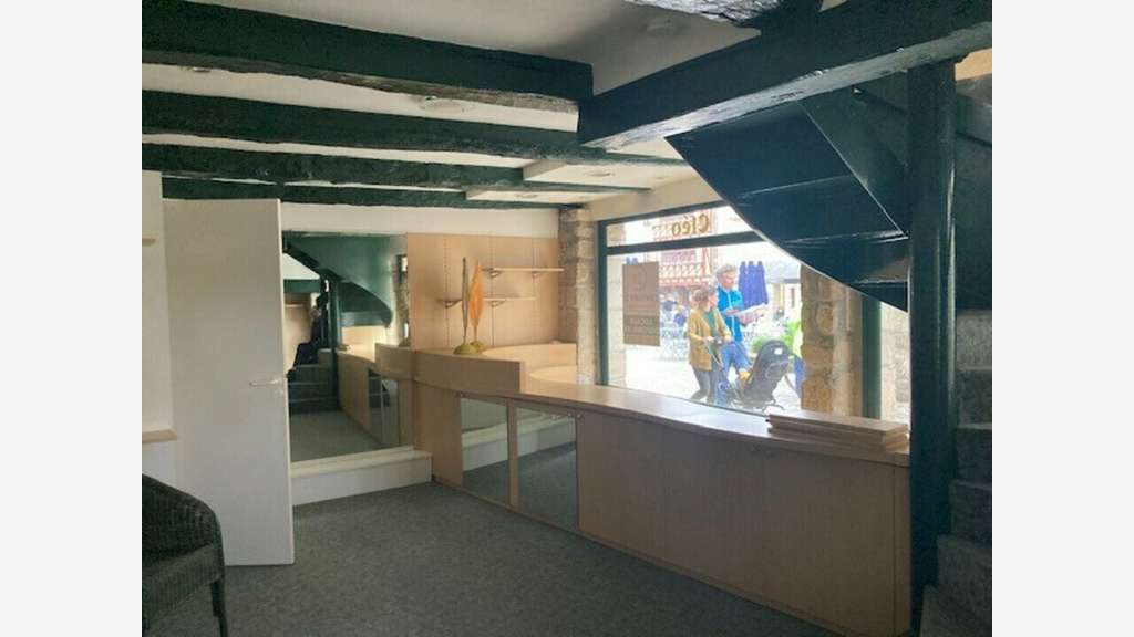 A louer local 75m² empl 1er ordre Quimper centre