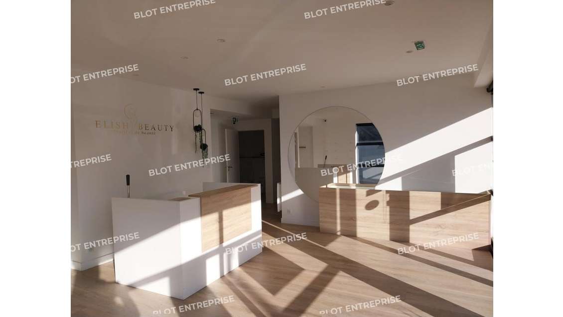 A louer local commercial de 100m² à Quimper