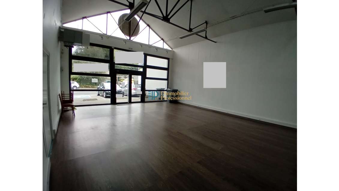 A louer local commercial 163m² à Quimper