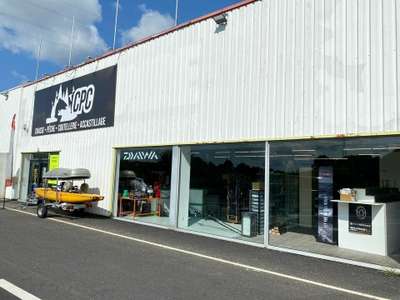 Local 586m² gros potentiel. ZAC de Gourvily