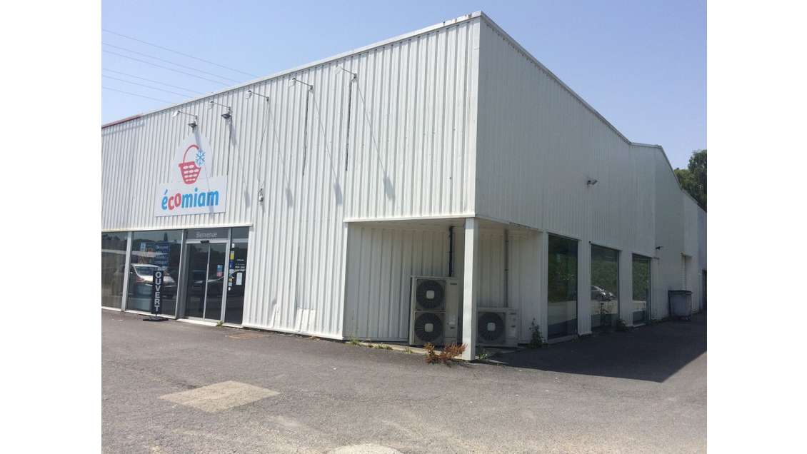 A louer cellule 287m² ZAC de Gourvily proche RN165