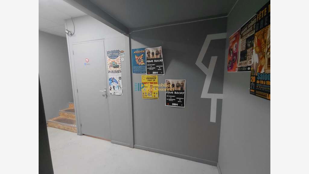 A louer local commercial 286m² Quimper Gourvily