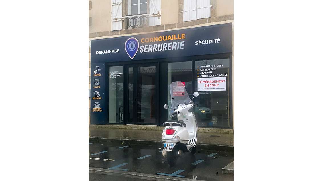 A louer local commercial 130m² face gare Quimper