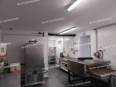 A louer locaux commerciaux de 120m² à Quimper