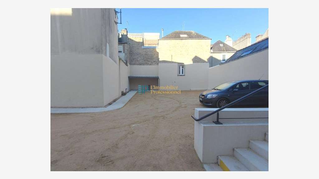 A louer local commercial 114m² à Quimper centre