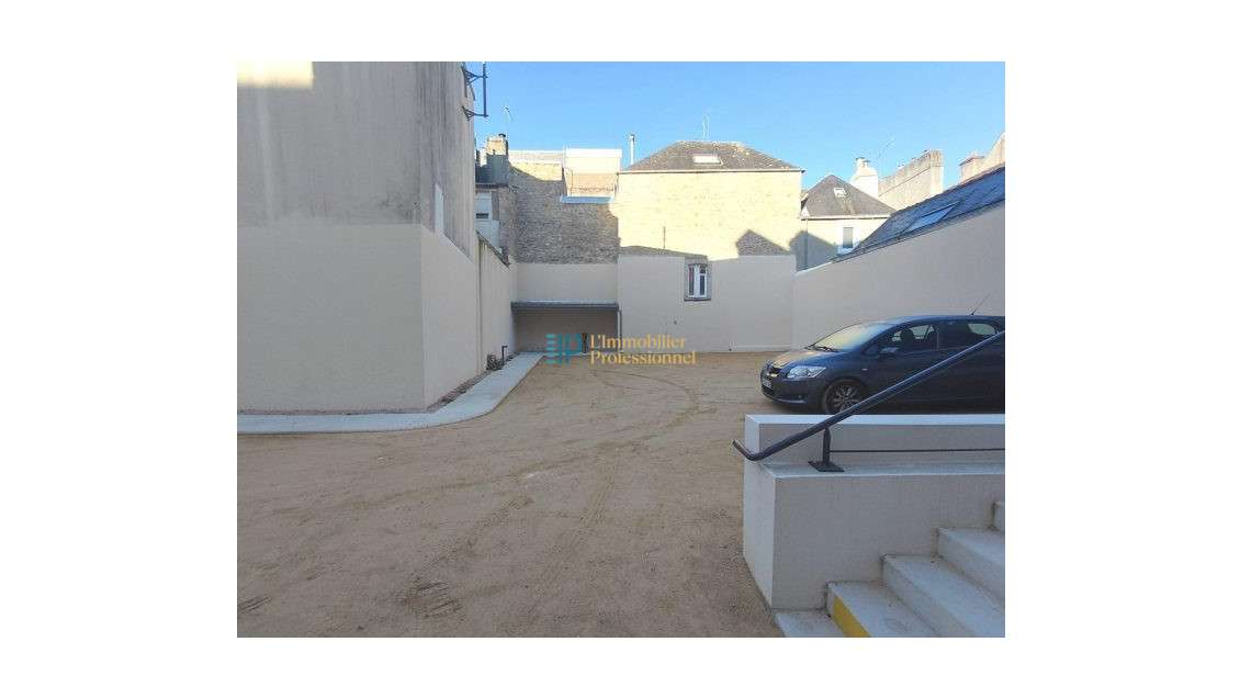 A louer local commercial 114m² à Quimper centre