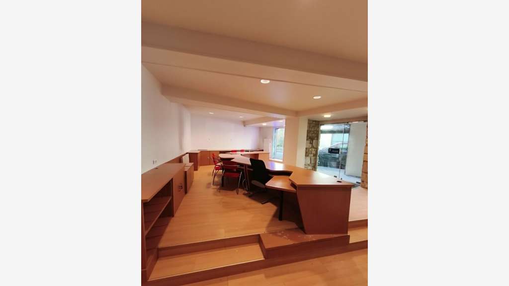 A louer local 69m² dans le centre-ville de Quimper