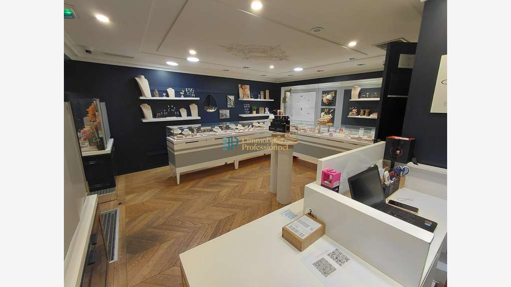 A louer local commercial 50m² à Quimper centre