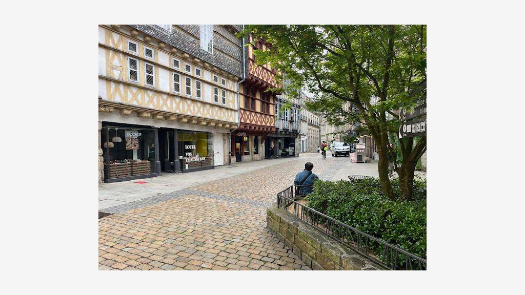 A louer local commercial 38m² empl N°1 à Quimper