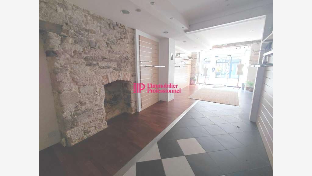 A louer local commercial 49m² à Quimper centre