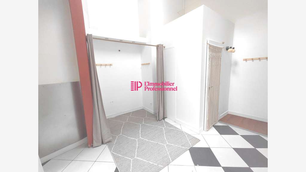 A louer local commercial 49m² à Quimper centre