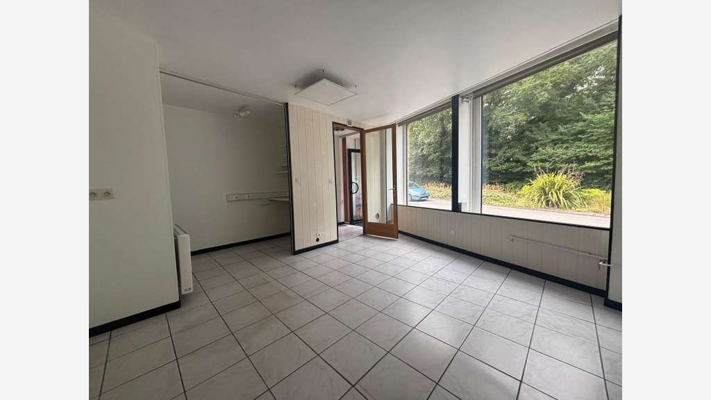 Local commercial à louer 62 m² Quimper, rue de