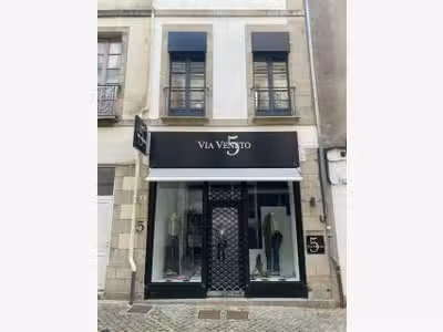AV immeuble commercial de 124m² empl N°1 à Quimper